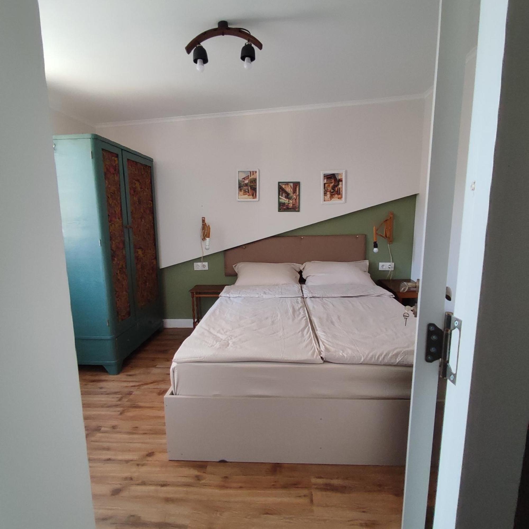Hotel 9 Doors Tbilisi Esterno foto